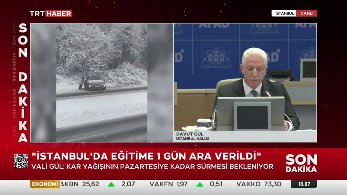 İstanbul Valisi Davut Gül: Bu gece 24.00 itibarıyla her türlü motosiklet aracı ve kuryelerin trafiğe çıkışı ikinci bir duyuruya kadar yasaklanmıştır.