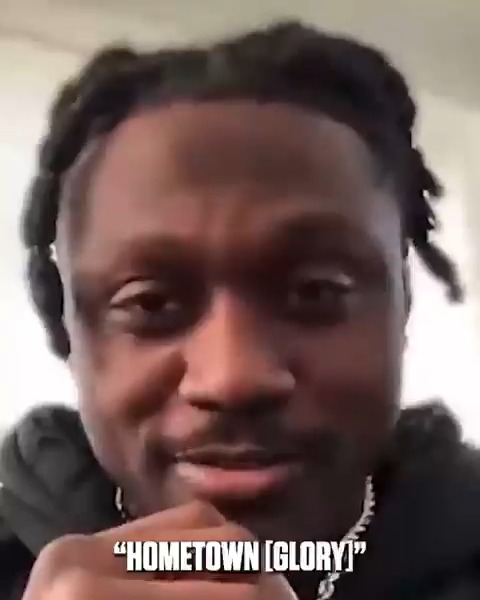 .AJ BROWN says he gets locked in by sitting in a dark room, watching Julio Jones highlights and listening to Adele 😂 (via Kickin It With Dee)