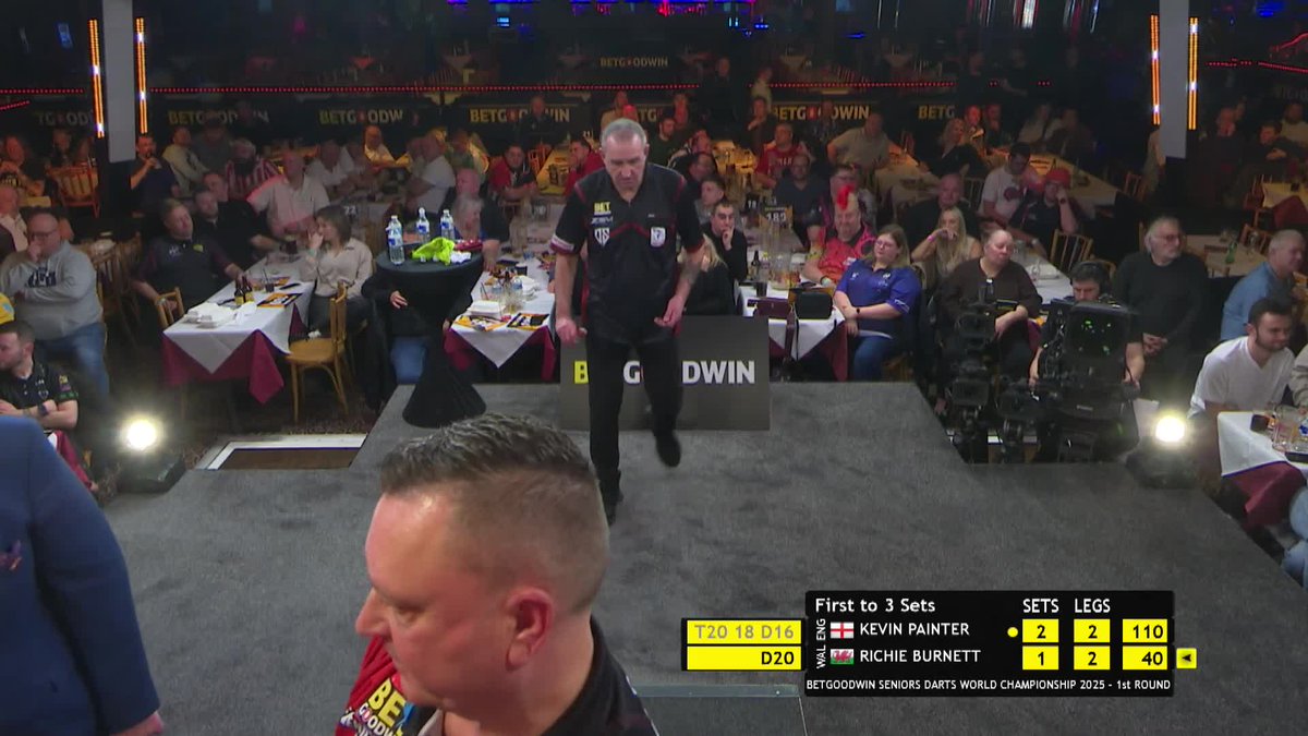 The 1996 World Championship finalists just do not know when they are beaten 😱 First Steve Beaton, and now Richie Burnett 🤝