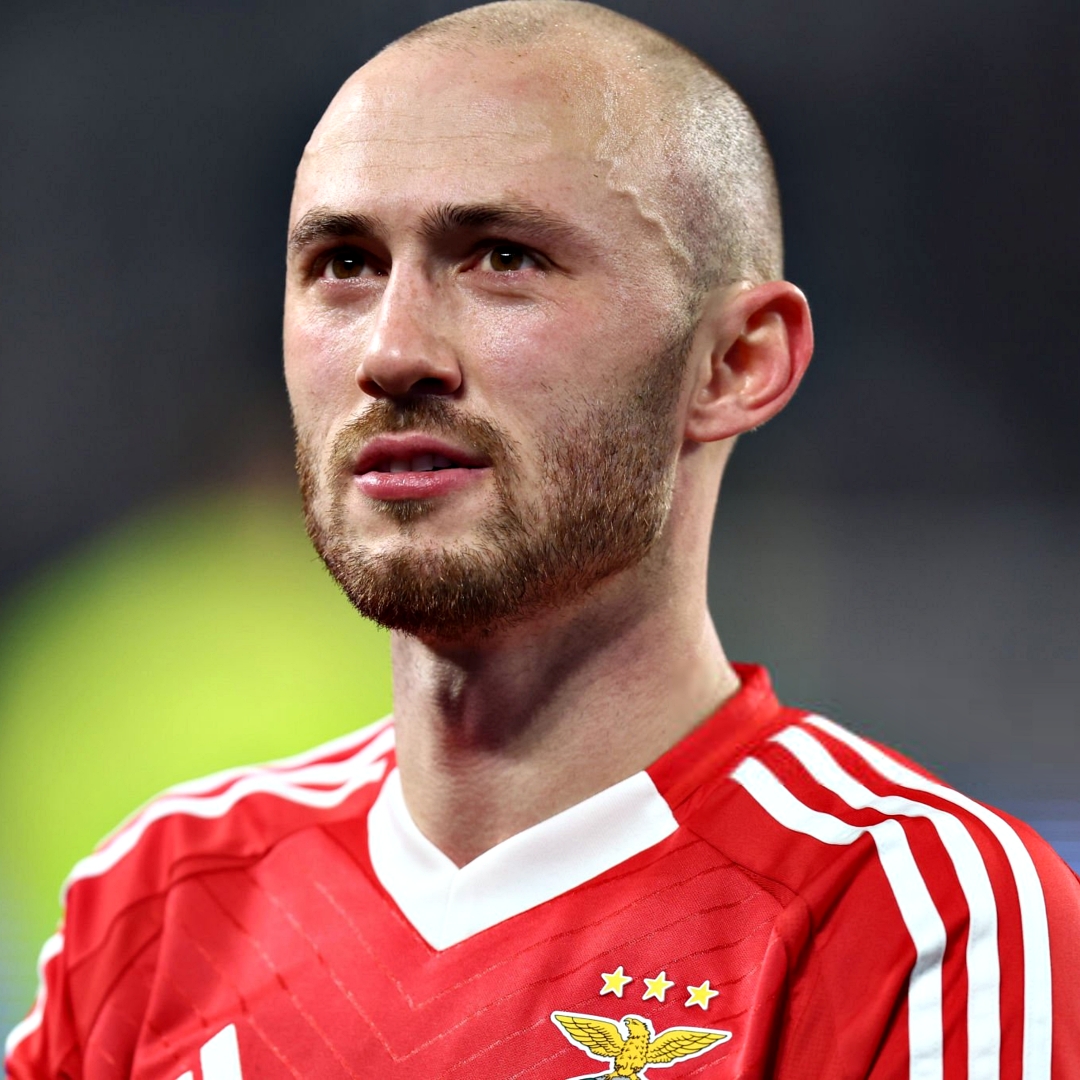 "Aursnes é o nosso Kevin De Bruyne" — Bruno Lage
