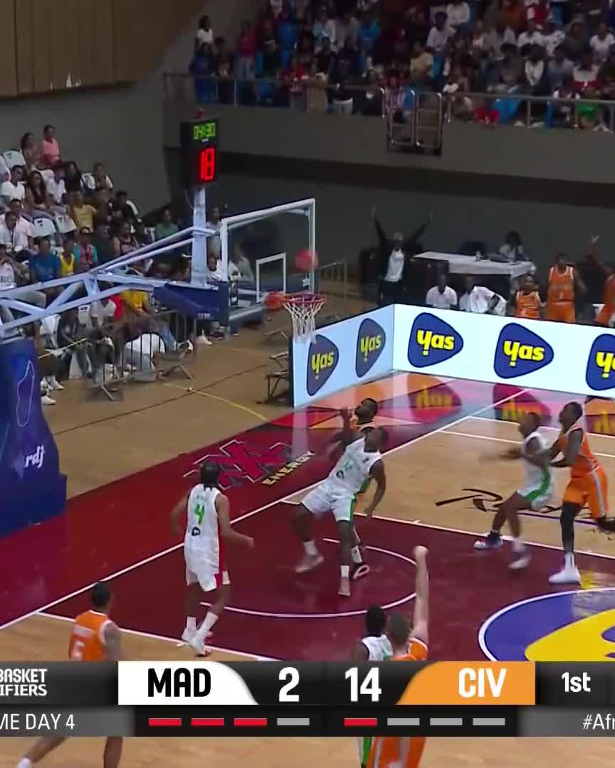 🐘 Matt Costello is back for 🇨🇮 with huge back-to-back plays! 🔥 #AfroBasket #Qualifiers