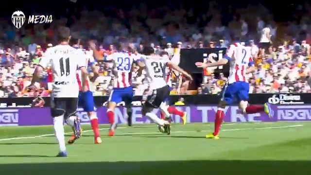 🦇 André Gomes, pura clase #ValenciaAtleti 🔜 #LaLigaHighlights