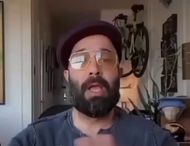 برکینگ نیوز 🚨 🚨 وجاہت خان نے آخیر کردیا🤣🔥🔥 پاکستان میچ ہارنے کے بعد عاصم منیر نے فیصلہ کیا ہے۔۔ انکی بیویوں پر کیسسز بنائے جائینگے 😂