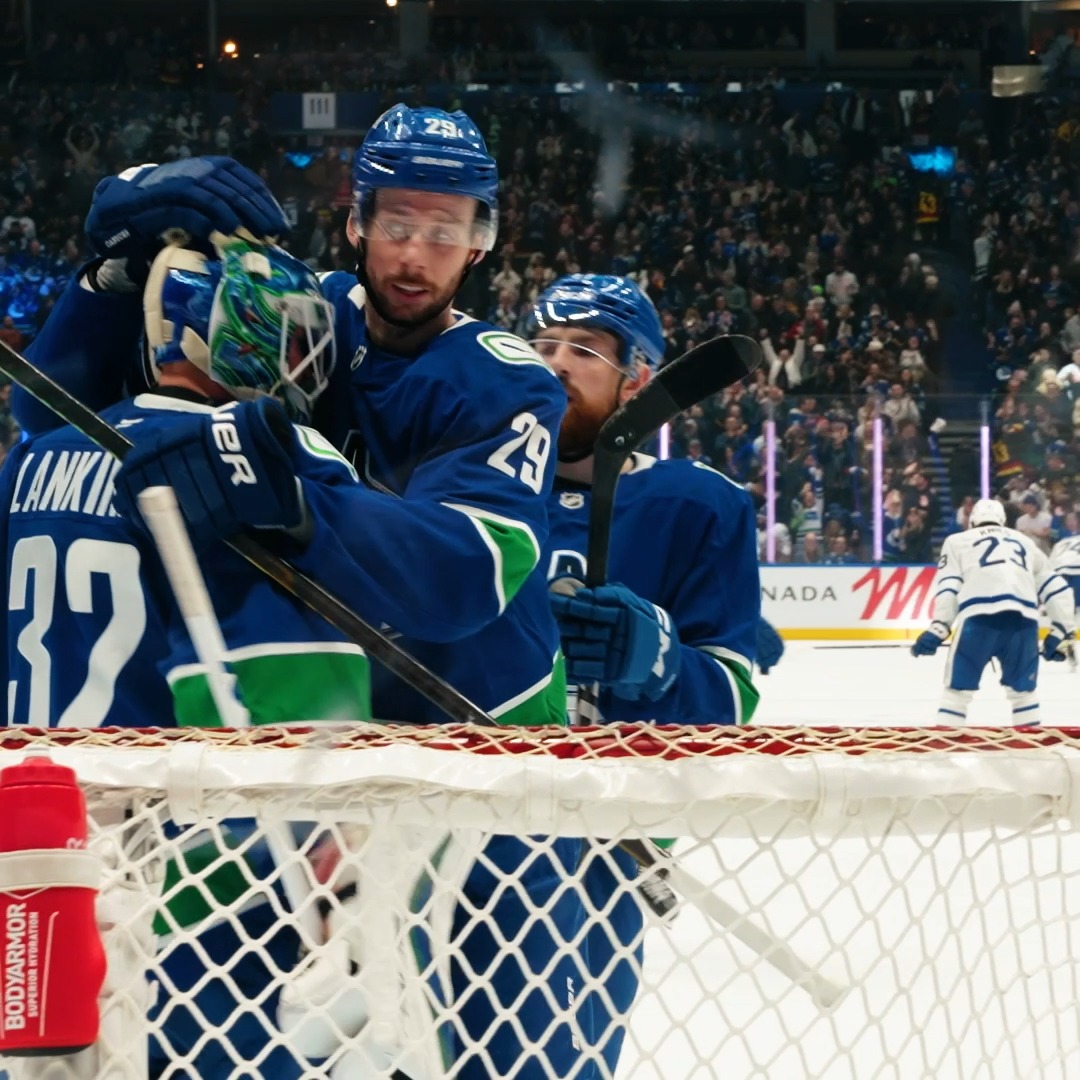 “Good shot Junior. It’s coming.” Listen in to Marcus Pettersson mic’d up in the #Canucks win over the Maple Leafs! 🎤