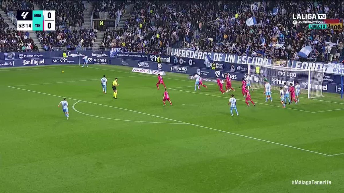 No tengo pruebas pero tampoco dudas de que Dani Sánchez celebraría también así los goles del Málaga con 43 años.
