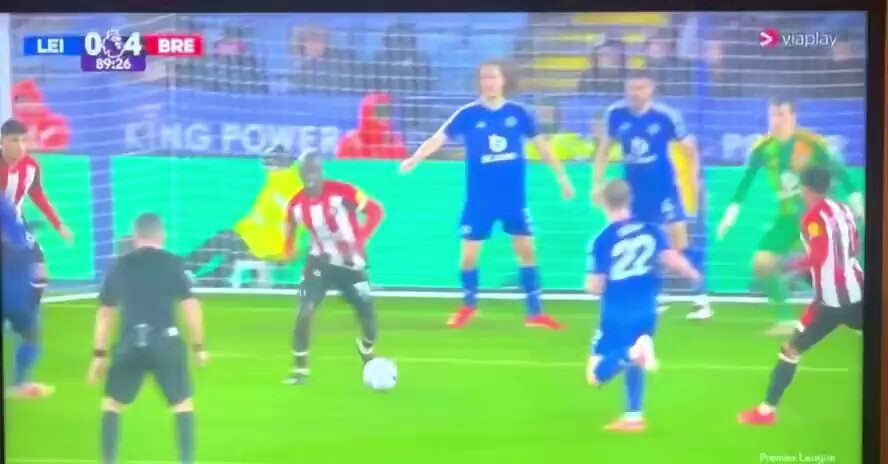 Look at the spin on the ball, look at the slight deviation. Wissa assist.
