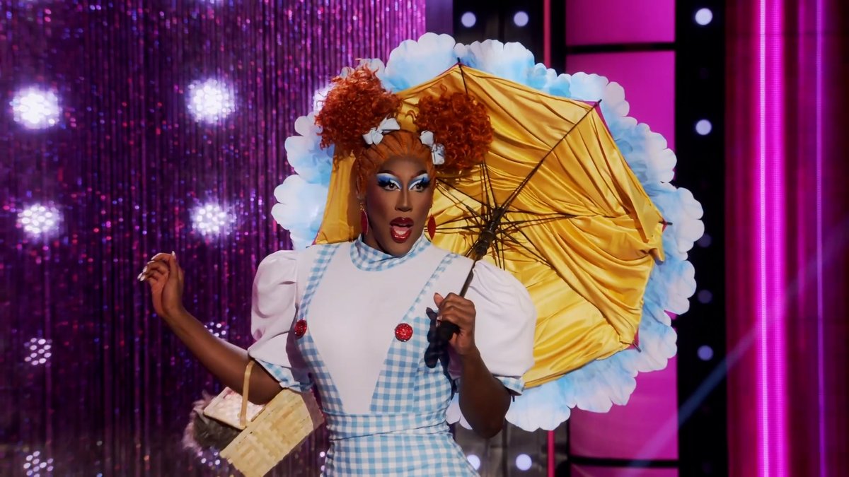 Category Is: Parasols! Shady Ladies ☂️ Who's serving up some top-tier shade? 👇 #DragRace