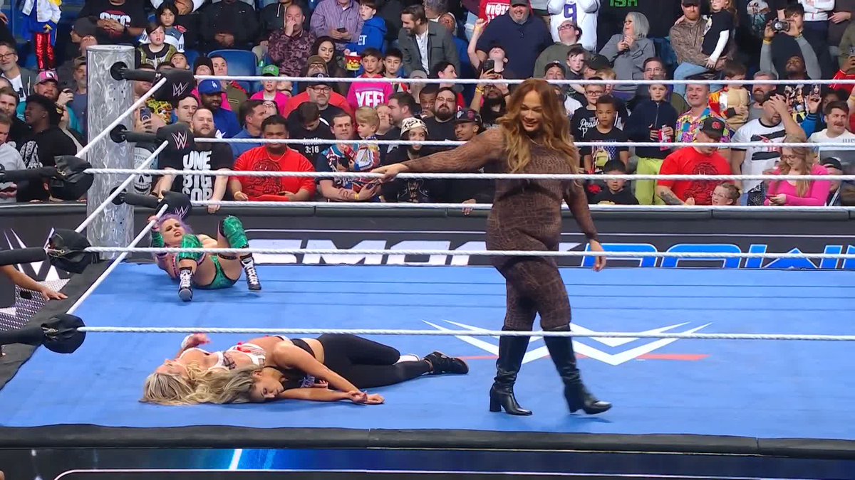 SHEESH! Trish Stratus tried to rescue Tiffany Stratton, but Nia Jax and Candice LeRae said NOPE 😮‍💨 #SmackDown