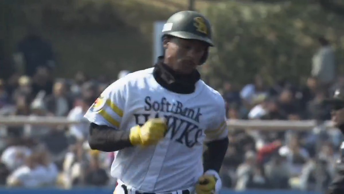 福岡ソフトバンク #ダウンズ 選手のソロホームランで鮮やかに先制🌈 #sbhawks 👇ライブ配信はこちら
