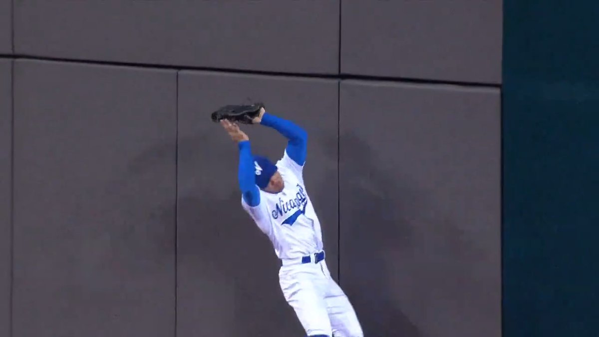 CHASE. DAWSON. What a play!! #WorldBaseballClassic