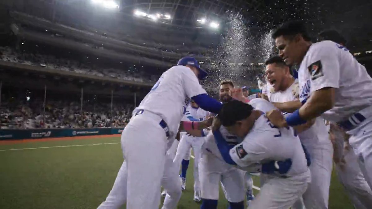 This view of the Nicaragua walk-off is insane 😳 #WorldBaseballClassic