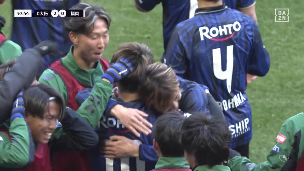大ベテランの歓喜 狙いすましたコントロールショット #倉田秋 1試合2得点 🏆明治安田J1第2節 🆚G大阪×福岡 🆓#DAZN LIVE配信中 #Jみようぜ #Jリーグ #Jリーグ開幕 #G大阪福岡