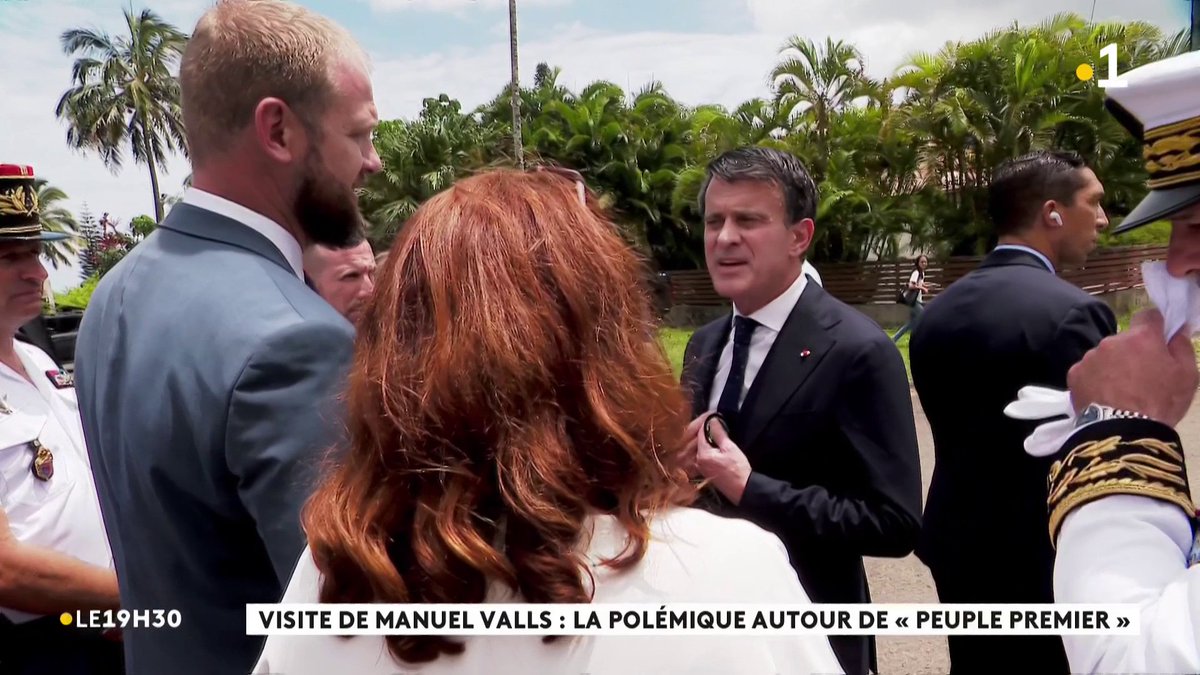 🗣 "Moi, on ne me traite pas de peuple second" : à son arrivée en Nouvelle-Calédonie, Manuel Valls a eu un échange houleux avec des représentants non-indépendantistes. Le ministre des Outre-mer a crispé certains élus en parlant des kanak comme étant le "peuple premier" du Caillou