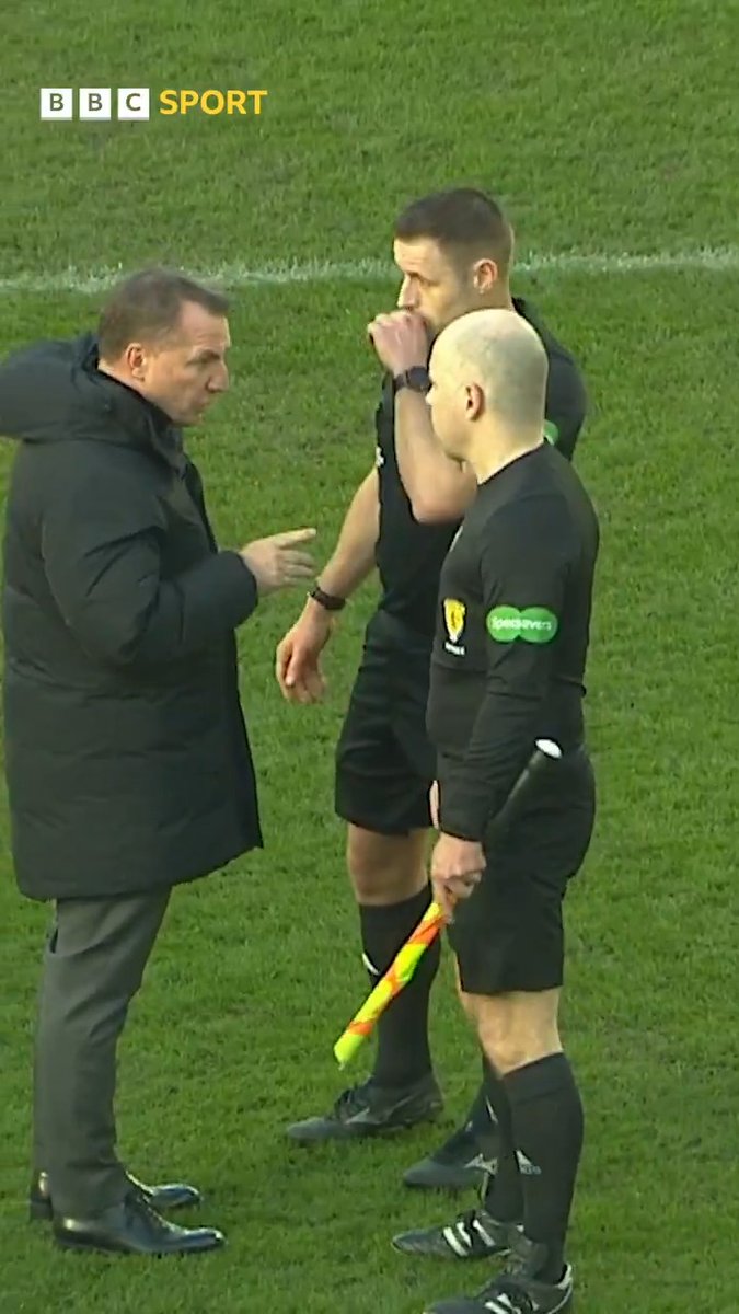 Brendan Rodgers was not happy with the referee at full time after Celtic had a goal disallowed late on against Hibs ❌ #BBCFootball