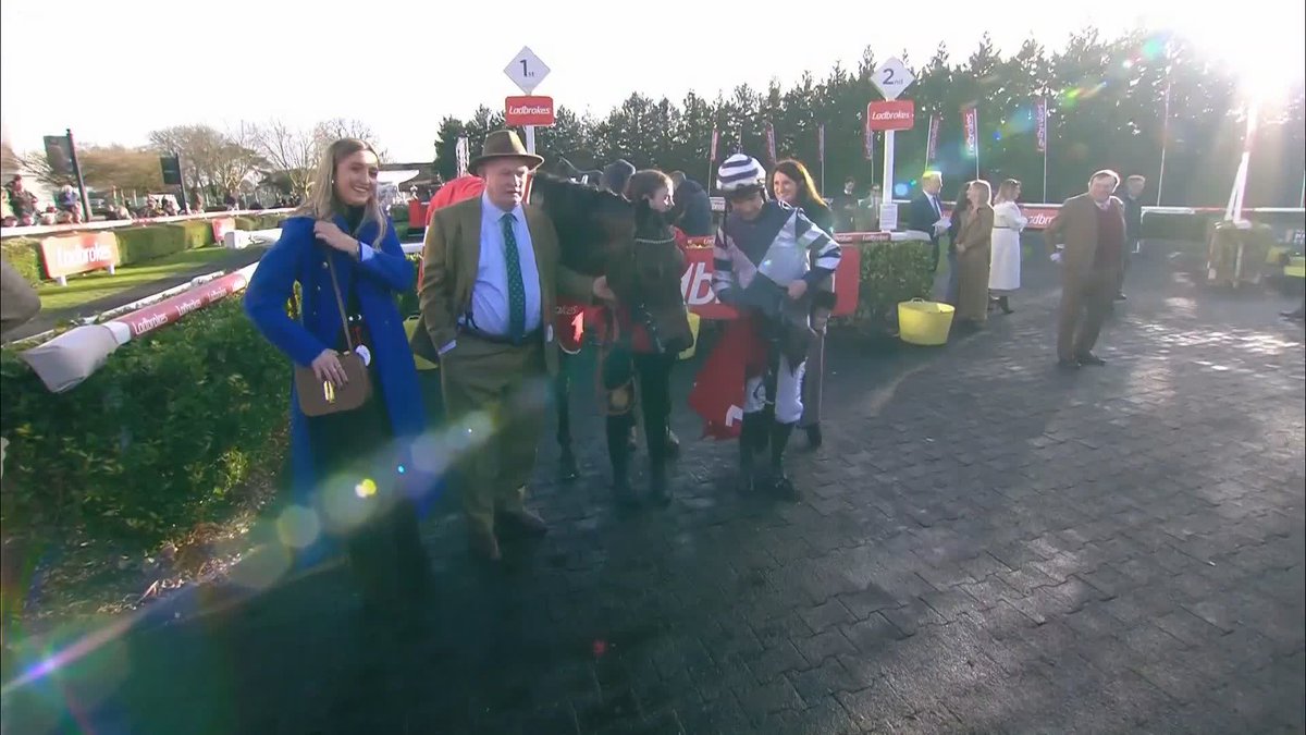 🗣️"I'm just happy to be here" 🥹 A touching interview with the winning joint-owner, Dai Walters of Katate Dori ❤️ #ITVRacing | Sam Thomas Racing | Kempton Park Racecourse