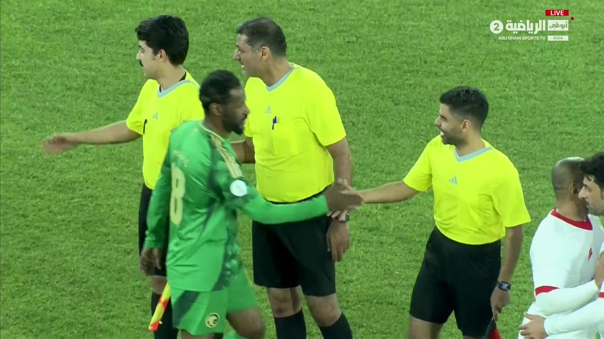 صافرة النهاية.. التعادل السلبي يحسم المواجهة بين منتخبي البحرين والسعودية #كأس_الخليج_لقدامى_اللاعبين #أبوظبي_الرياضية Asia 2