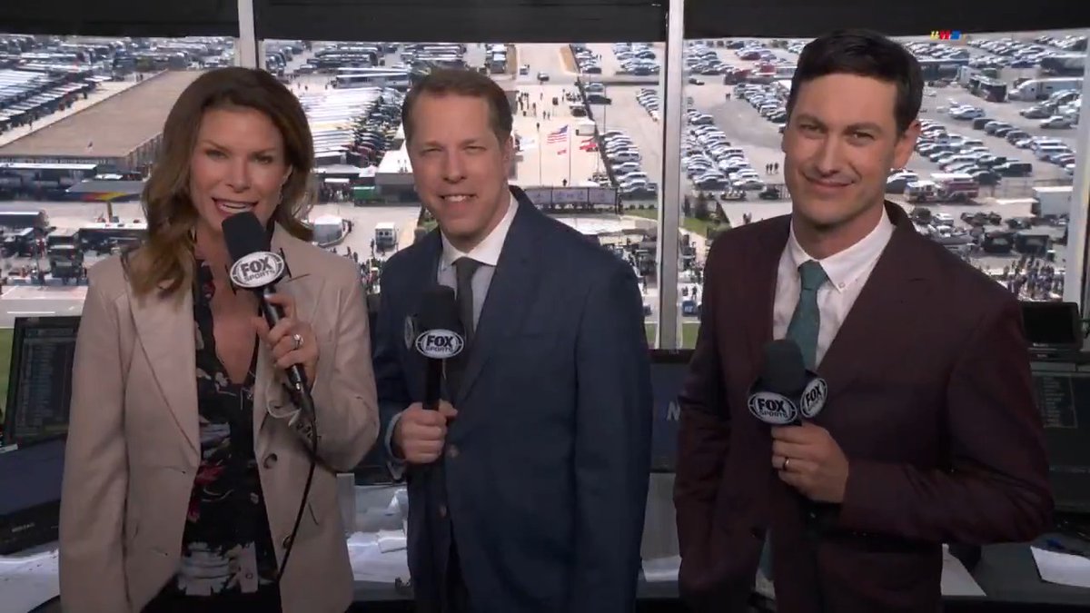 Let's go Truck Series racing in Atlanta! We are LIVE on FS1. Joey Logano and Brad Brad Keselowski are in the booth with us today. 😎🏁 Stream it»