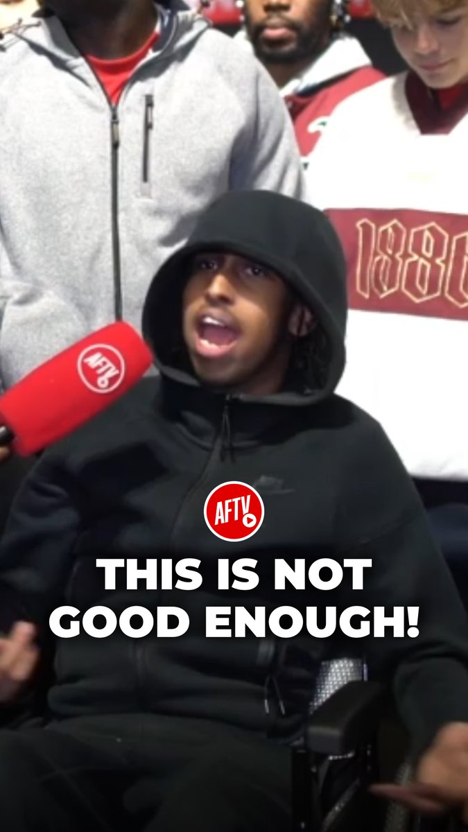 £600m spent and we’re starting Merino up front?!? 🙃 #FanCams