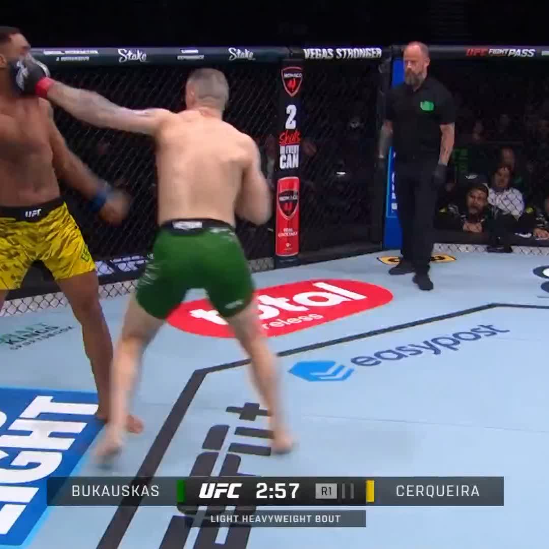 Meanwhile, #UFCSeattle starts off with a bang 💥 (via UFC Canada)