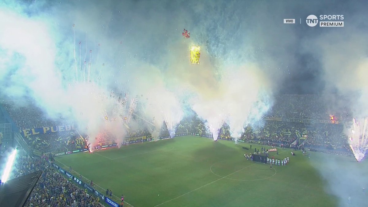ESPECTACULAR RECIBIMIENTO PARA CENTRAL VS SARMIENTO 💥 #Suscribite y viví el Torneo Apertura 2025 por TNT Sports 👉