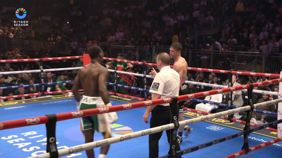 One of the BEST rounds EVER?! 😱 Round 6 between Joshua Buatsi and Callum Smith was one to remember 🔥 #BuatsiSmith x #BeterbievBivol2 | #RiyadhSeason