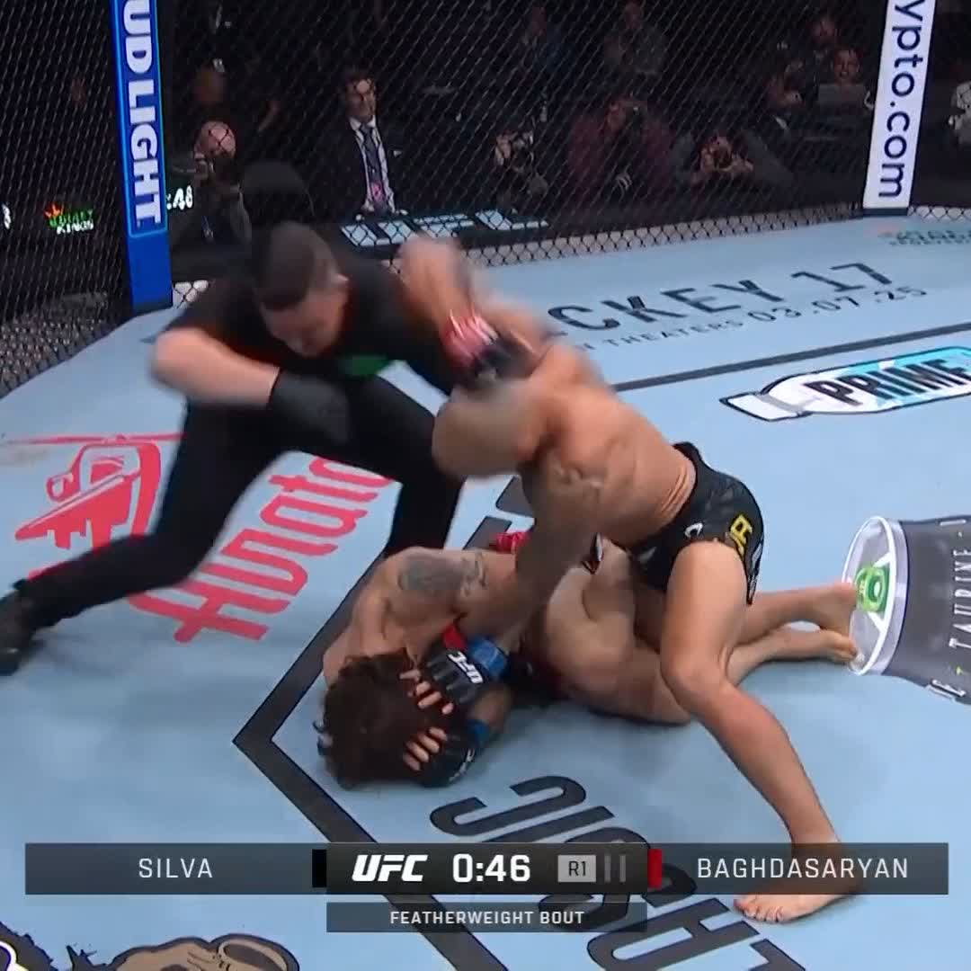 HE IS THE REAL DEAL 😮💨 Jean Silva has yet to go to decision in his young UFC career! #UFCSeattle
