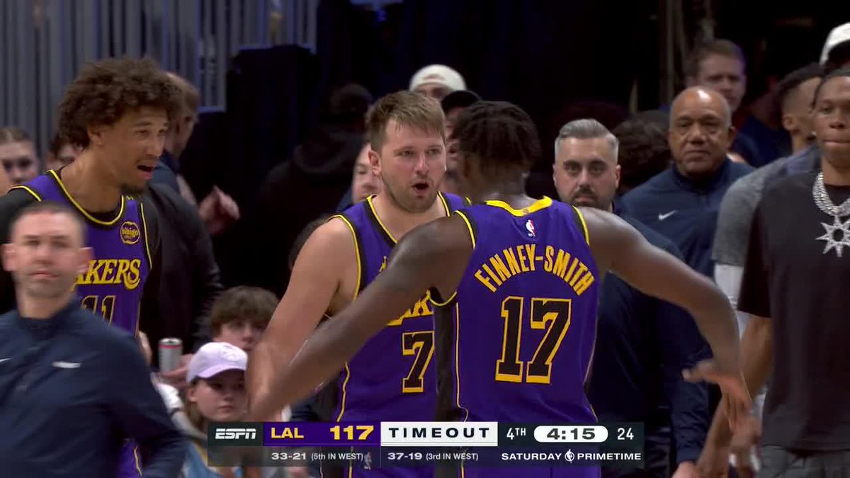 Luka gets another tough bucket and the Lakers are up 20 😤