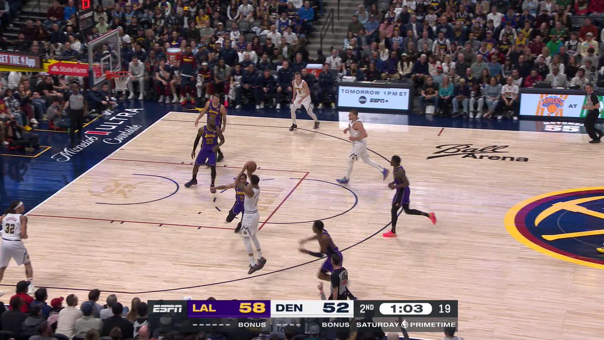 Luka Doncic & LeBron James ikilisinden alley-oop 👀 #LakeShow