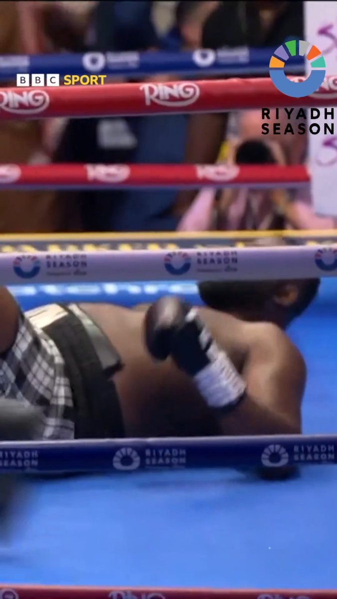 Second round knockout 🥊 Joseph Parker made short work of late replacement Martin Bakole. #RiyadhSeason