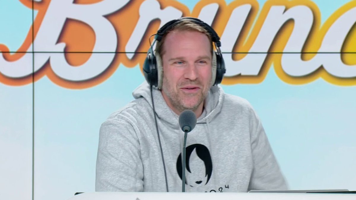 🗣💬 "Cela m'a choqué. On aurait dit un mauvais sketch. Il y a une psychose quotidienne à l'OM. Ils se trompent de combat. On passe pour la honte du foot européen" Stephen Brun est scandalisé par la sortie de Longoria sur la "corruption" supposée des arbitres en Ligue 1.