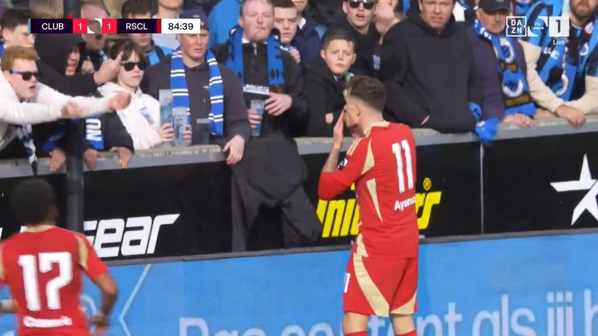 👀 | Les joueurs du Standard de Liège aiment taquiner les supporters du Club Brugge ! 🫢🤷♂️ #CLUSTA