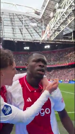 🎥 De ontlading van Brian Brobbey van achter het doel 📱 #ajagae