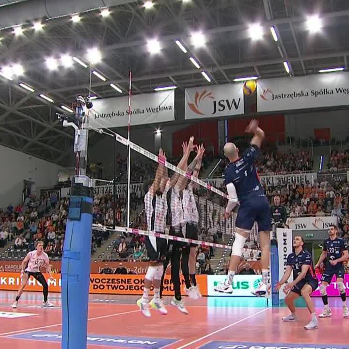 Zabawił się 𝐁𝐚𝐫𝐭𝐨𝐬𝐳 𝐊𝐮𝐫𝐞𝐤 😱 Rywale złapali się za głowę 🤯 ZAKSA Kędzierzyn-Koźle ⭐️⭐️⭐️ PlusLiga I #PlusLiga