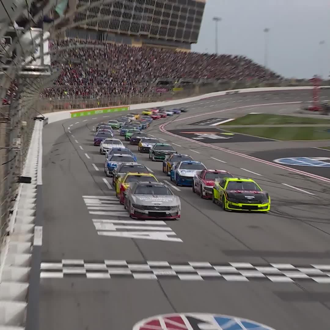 A track with a history of incredible moments and finishes! What will happen this afternoon at EchoParkSpeedway? 🟢