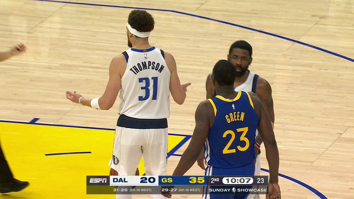 Klay Thompson got a technical foul and Draymond Green had to let him know 😅