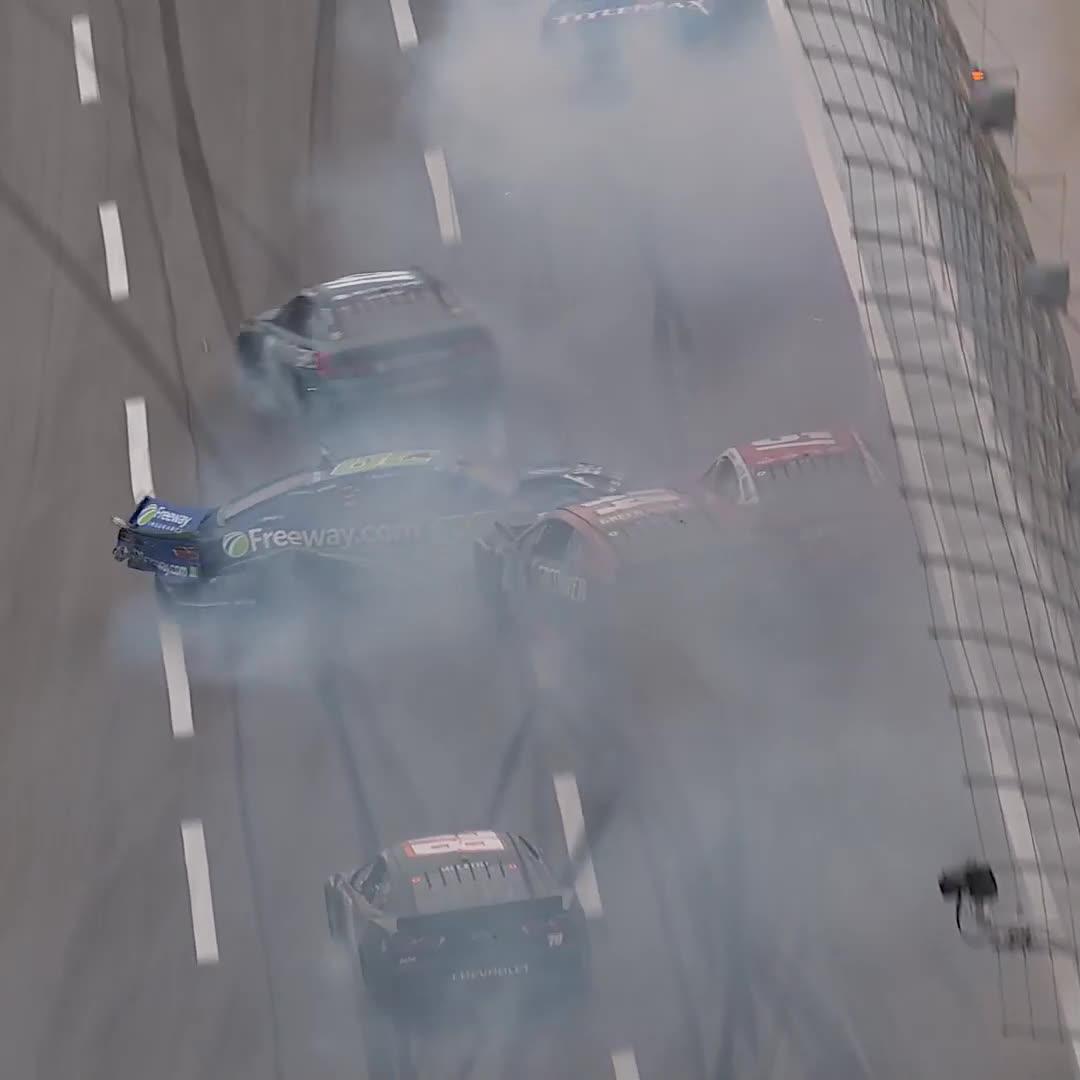 More contenders are collected in this incident early in the final stage!
