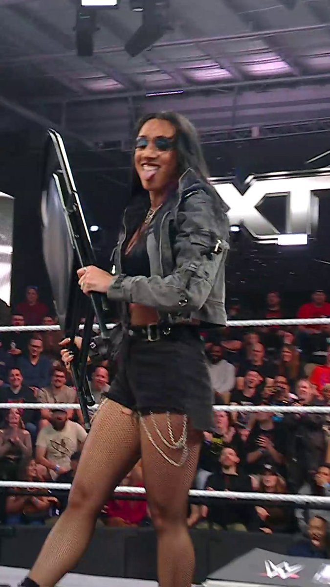 .Tehuti Miles was just trying to help! 😬 #WWENXT