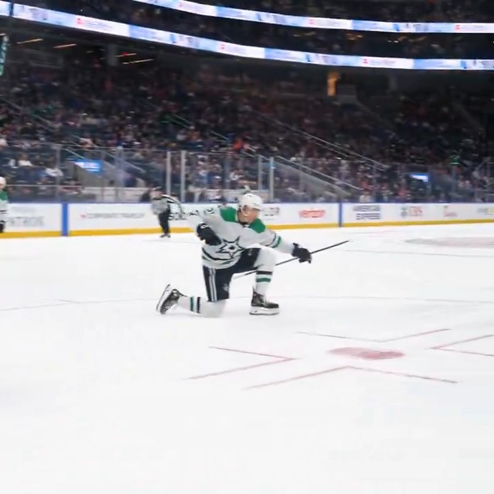 The first Stars player to score three goals in a period since Jamie Benn on April 7, 2018: Jason Robertson 🤖