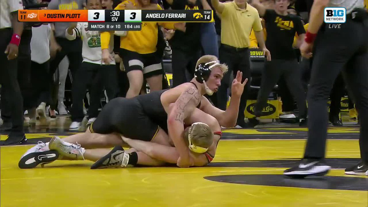"A star is born! Ferrari in sudden victory!" 🗣️ Shane Sparks Relive Angelo Ferrari's SV upset over No. 3 Dustin Plott 😨 #B1GWrestling x Iowa Hawkeye Wrestling