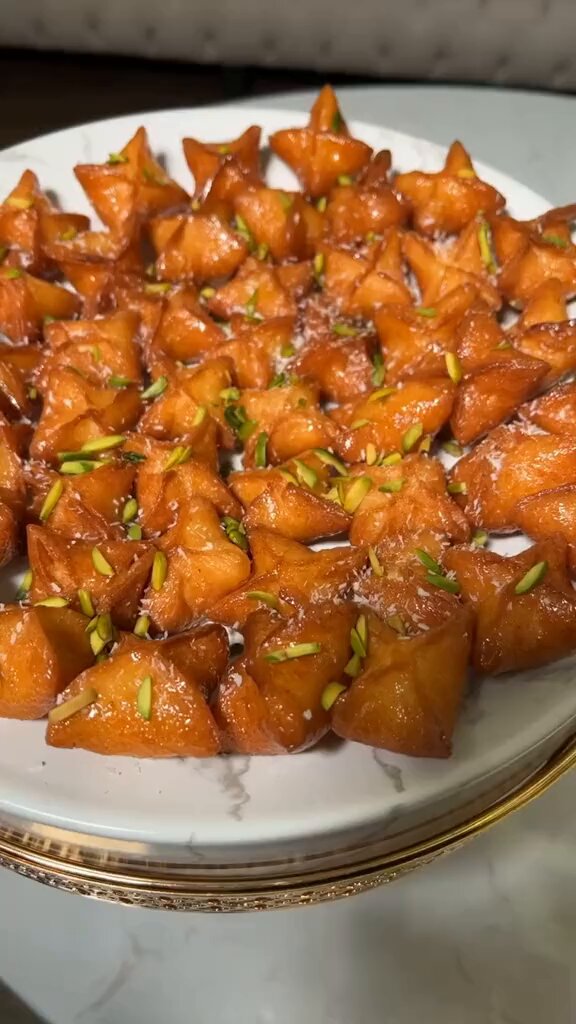 حلا نجمات السميد سهله ومكوناتها بسيطه رووعه ويبيض الوجه #رمضان