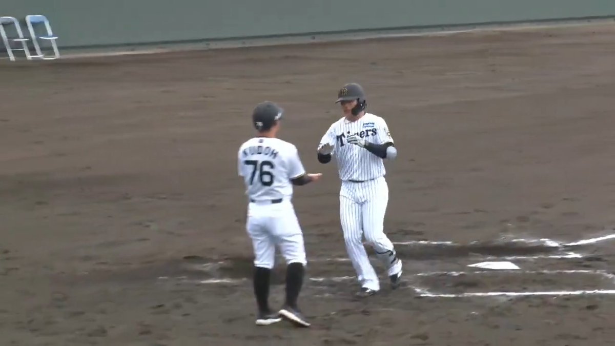 【具志川】 小野寺選手にも豪快な一発が飛び出す!2者連続ホームラン! #hanshin #虎テレ #阪神タイガース 虎テレでは春季キャンプをライブ配信