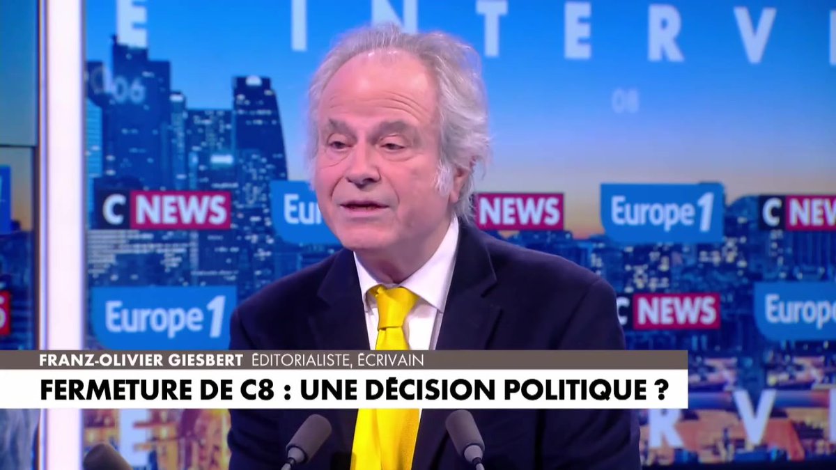 Fermeture de C8 : "c'est évidemment une décision politique, c'est une honte et Emmanuel Macron est derrière tout ça" déclare F-O Giesbert #LaGrandeITW #Europe1