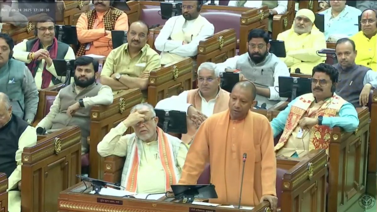 पीएम आवास योजना, प्रधानमंत्री उज्ज्वला योजना... इन सभी कार्यक्रमों में उत्तर प्रदेश आज नंबर-1 पर है...