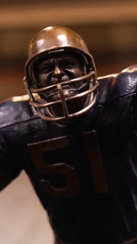 "Dick Butkus may be gone, but his memory will live forever at the University of Illinois." 🗣️ Josh Whitman Watch the debut of 𝙏𝙝𝙚 𝘽𝙪𝙩𝙠𝙪𝙨 𝘼𝙬𝙖𝙧𝙙𝙨: 40𝙩𝙝 𝘼𝙣𝙣𝙪𝙖𝙡 at 7 p.m. ET 2/24 on Big Ten Network. #B1GFootball x Illinois Football