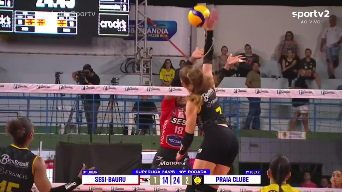 SUPERLIGA 🇧🇷: Gotta love a combination play! 🔥🏐 📹: SporTV/VBTV 🏐 #Volleyball #Volei