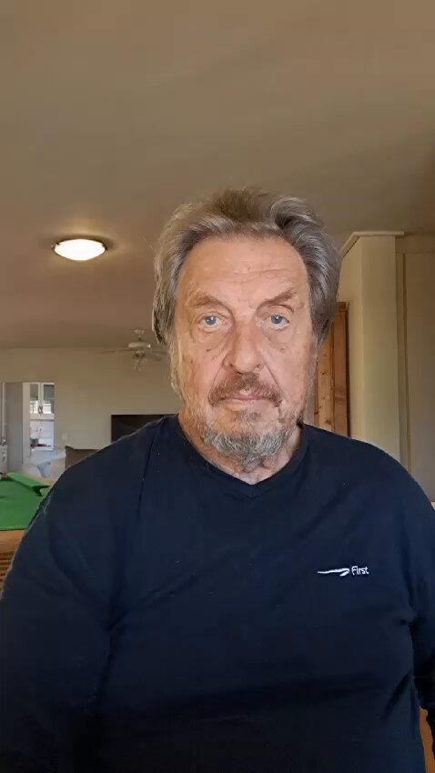Here I am. The real Errol Musk.