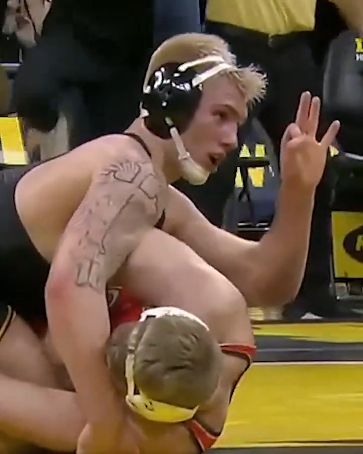 “Three!” 👌 Angelo Ferrari knew he did something special last night. #B1GWrestling