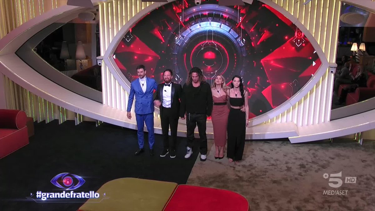Il pubblico ha deciso che a salvarsi sono Mattia e Shaila! #GrandeFratello