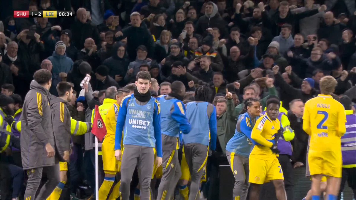"It's déjà vu for Leeds United... it's FARKE TIME again!" 🤯 Ao Tanaka heads home in the 89th minute and surely Leeds have snatched all three points!