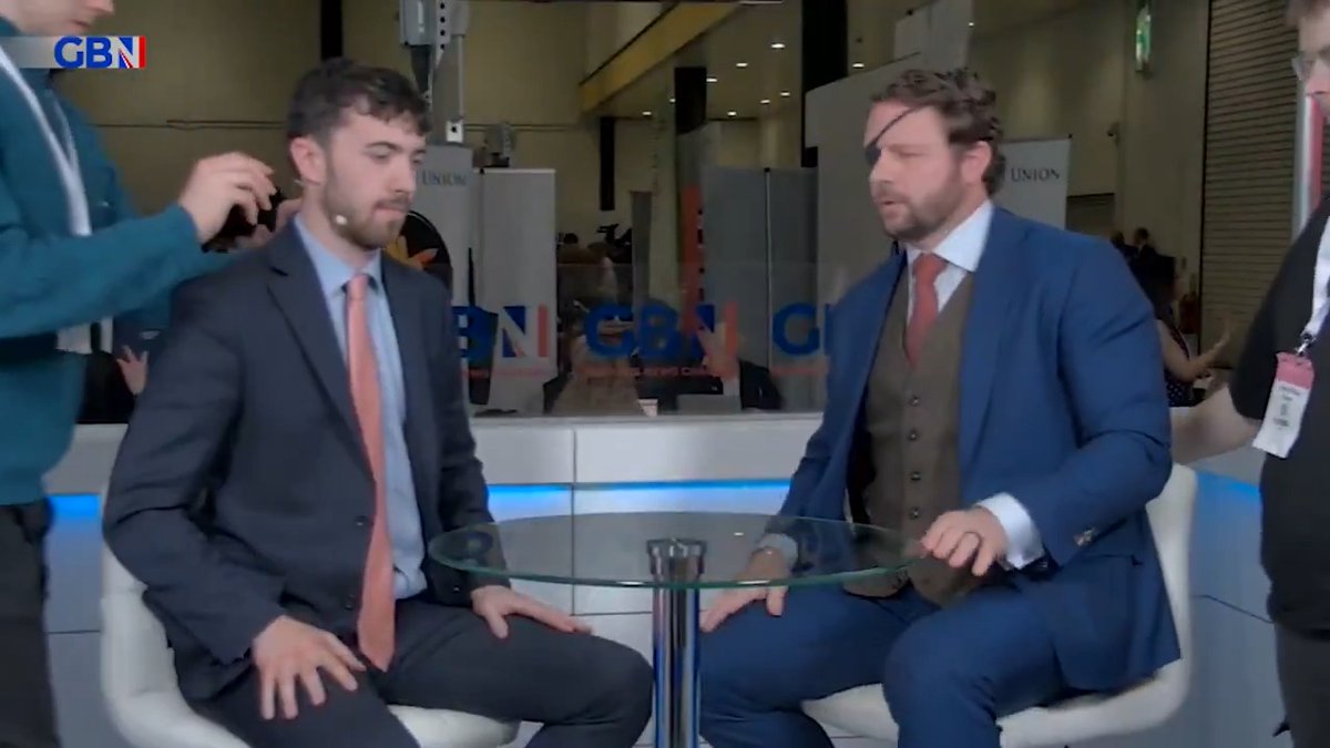 Dan Crenshaw was asked about Tucker Carlson and responded "If I ever meet him, I’ll fucking kill him" following a recent interview. Combined with Dan's meltdown on X last month I sincerely hope he seeks help with whatever he's dealing with. He's clearly not in a good place mentally... #DanCrenshaw #TuckerCarlson